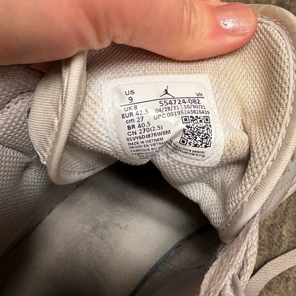Jordan Sneakers in Gray and White - Picture 2 of 3